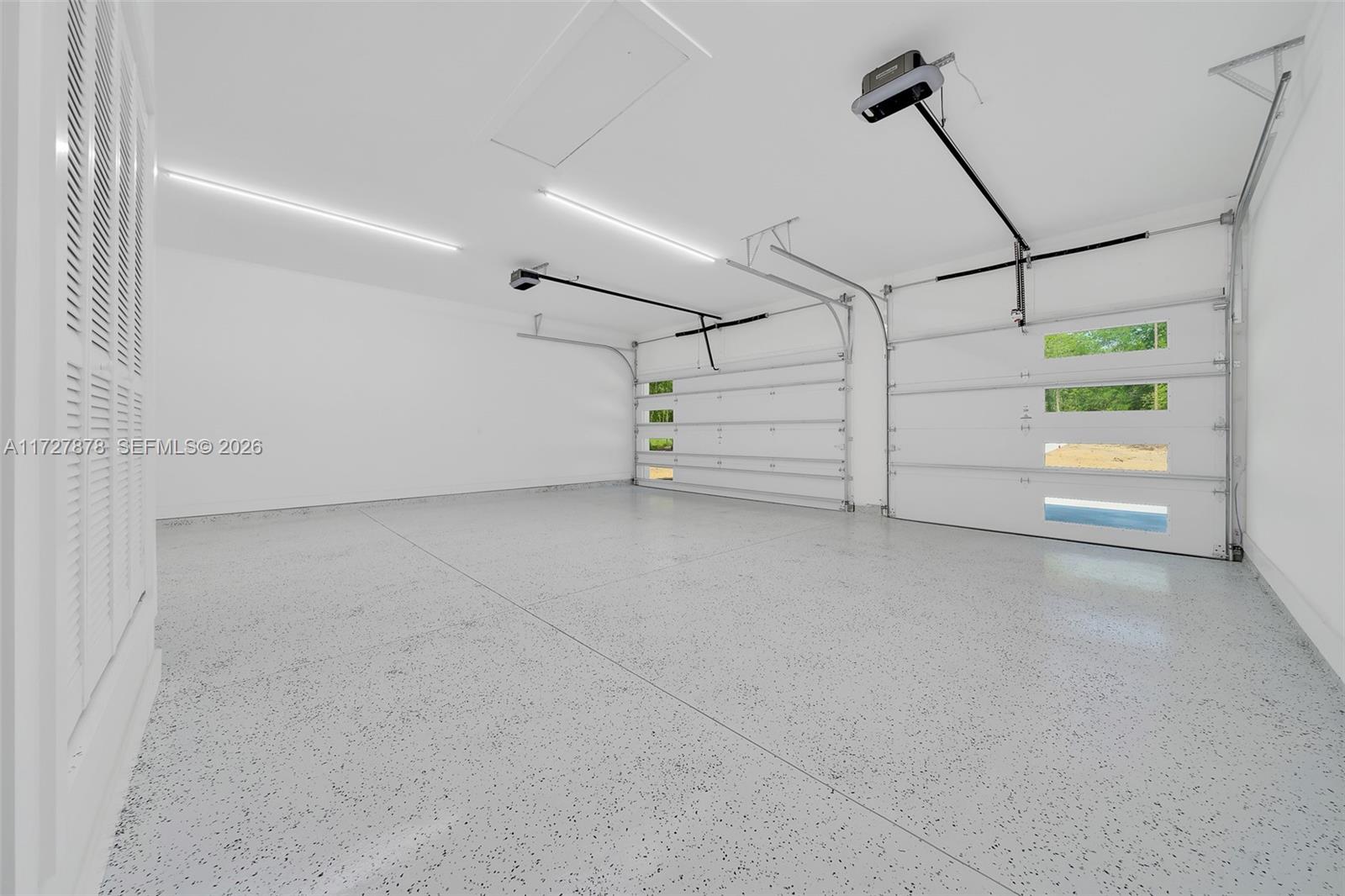 A11727878 Property Photo 47