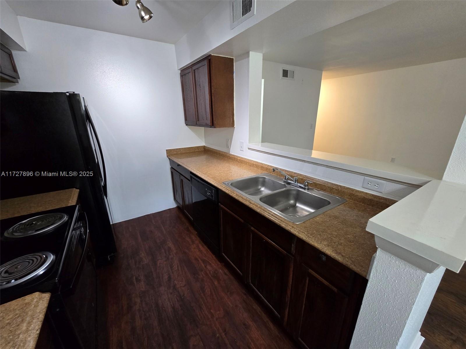 2622 Nw 33rd St 2011 Property Photo 12