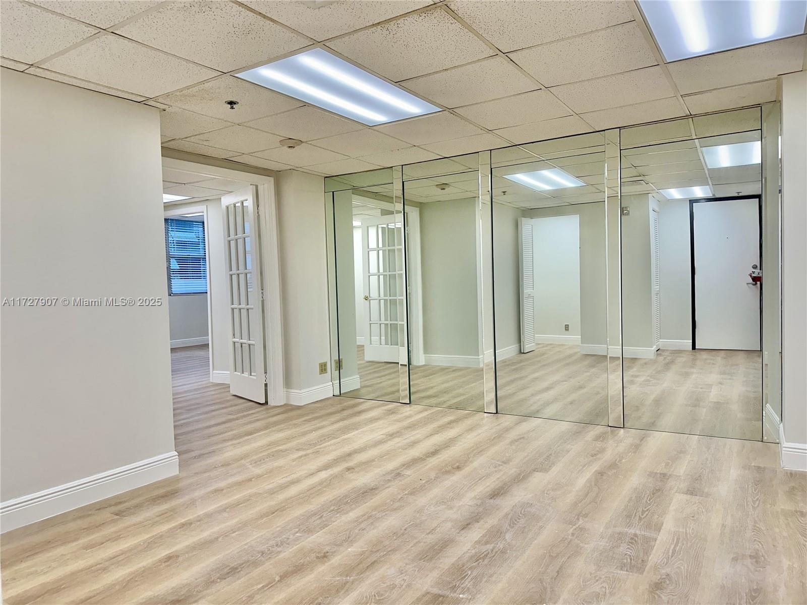 825 Brickell Bay Dr 1751 Property Photo 5