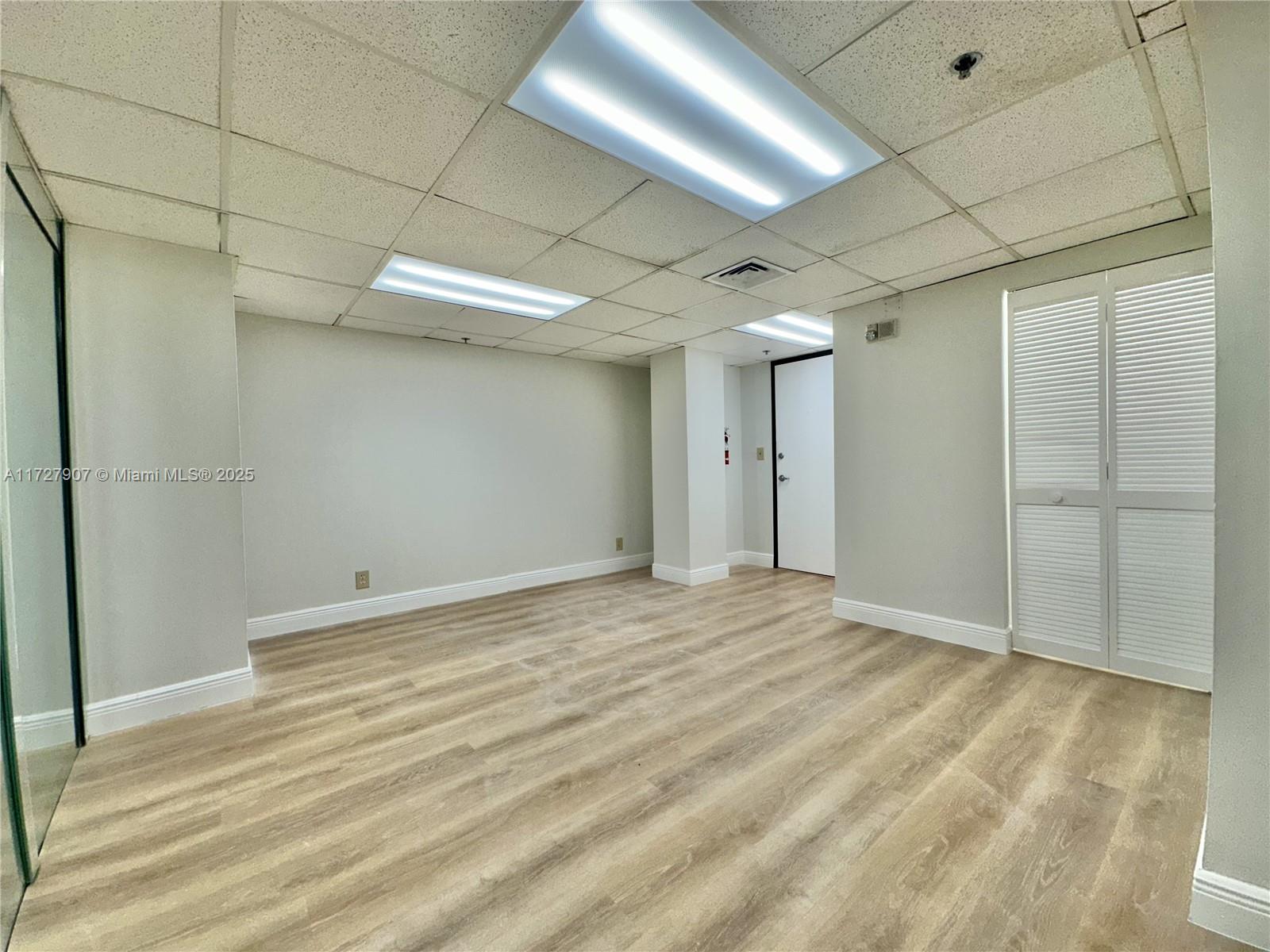 825 Brickell Bay Dr 1751 Property Photo 10