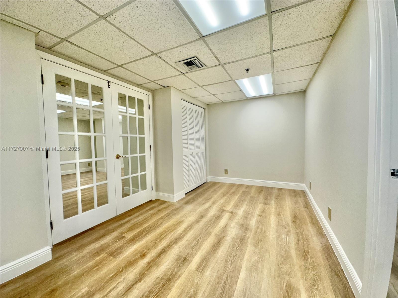 825 Brickell Bay Dr 1751 Property Photo 13