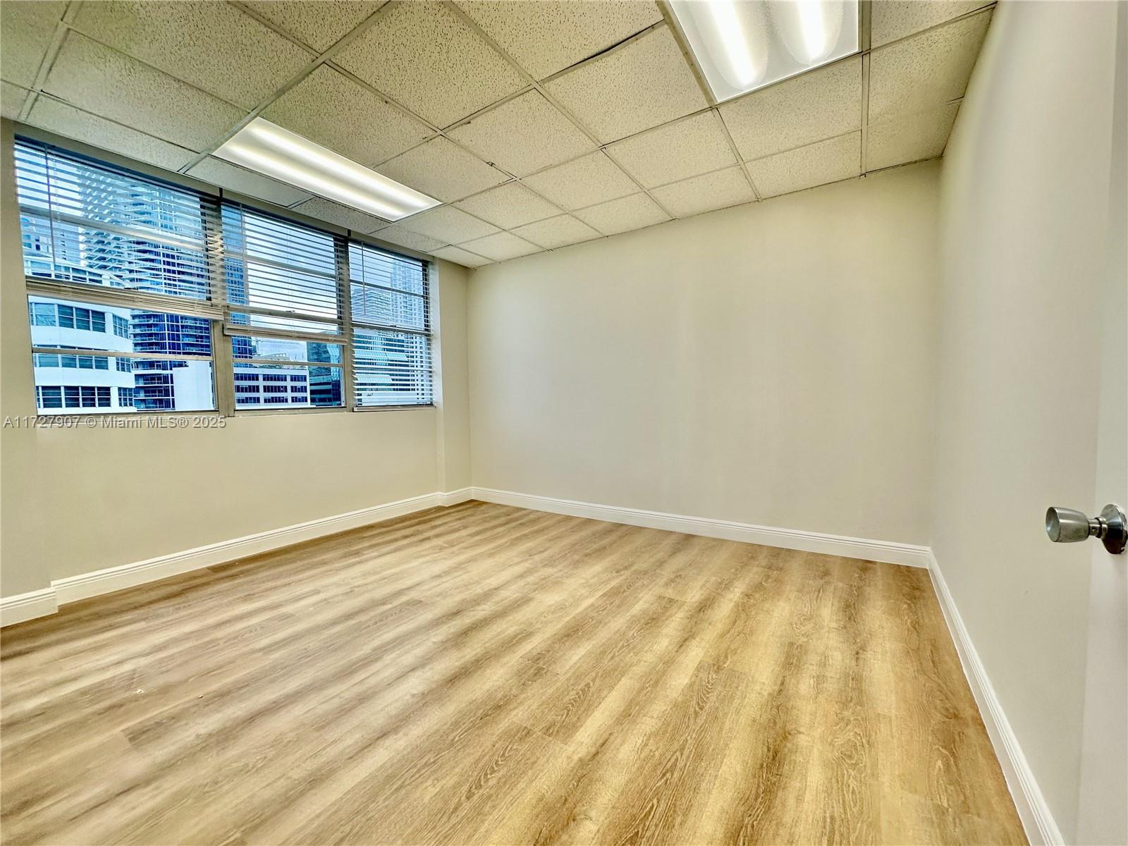 825 Brickell Bay Dr 1751 Property Photo 15