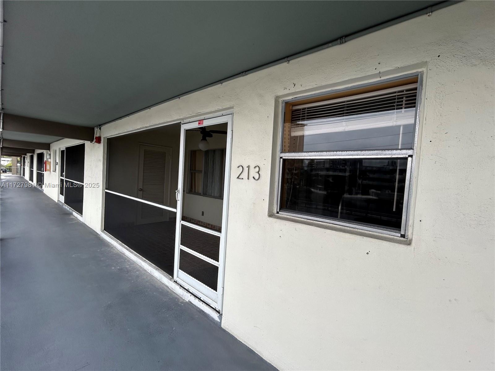 250 Layne Blvd 213 Property Photo 6