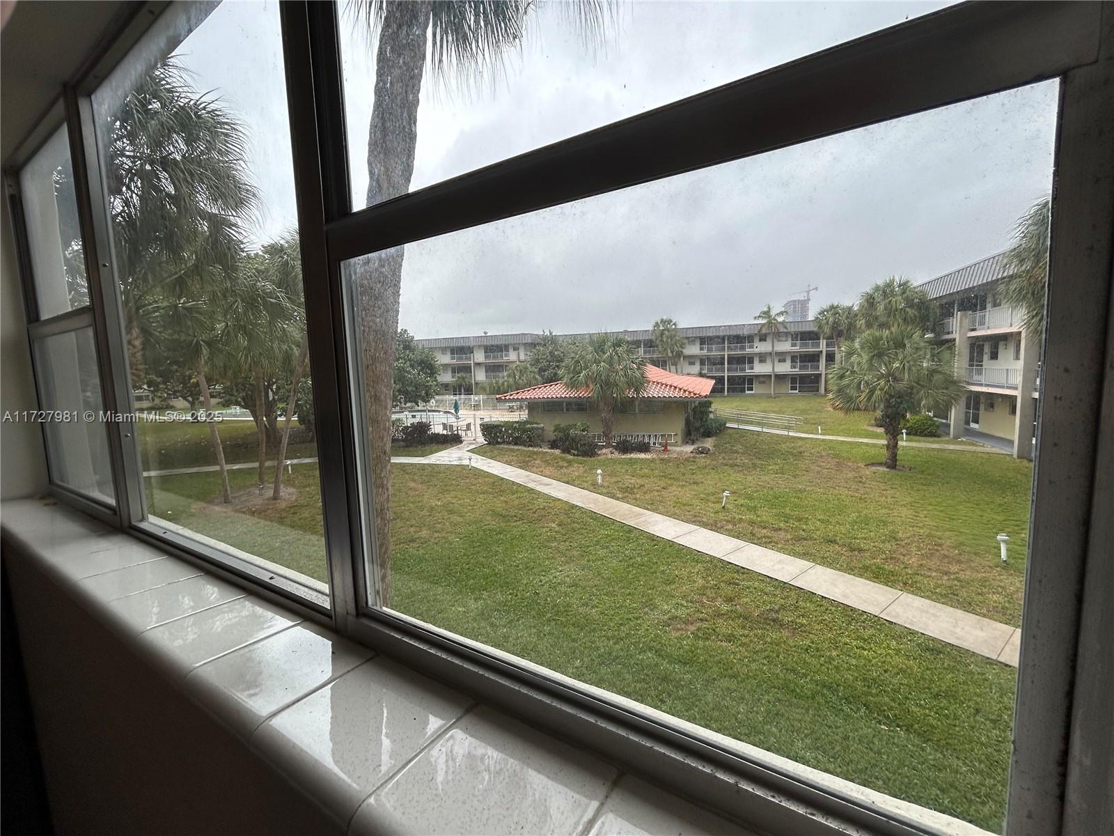 250 Layne Blvd 213 Property Photo 18