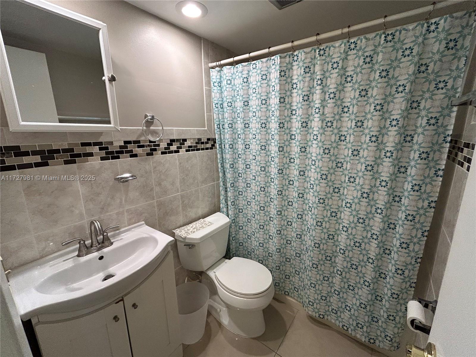 250 Layne Blvd 213 Property Photo 23