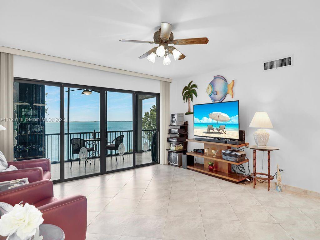 96000 Overseas Hwy X23+36ftslip Property Photo 11