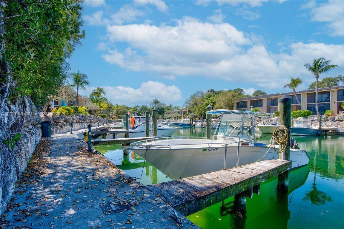 96000 Overseas Hwy X23+36ftslip Property Photo 28