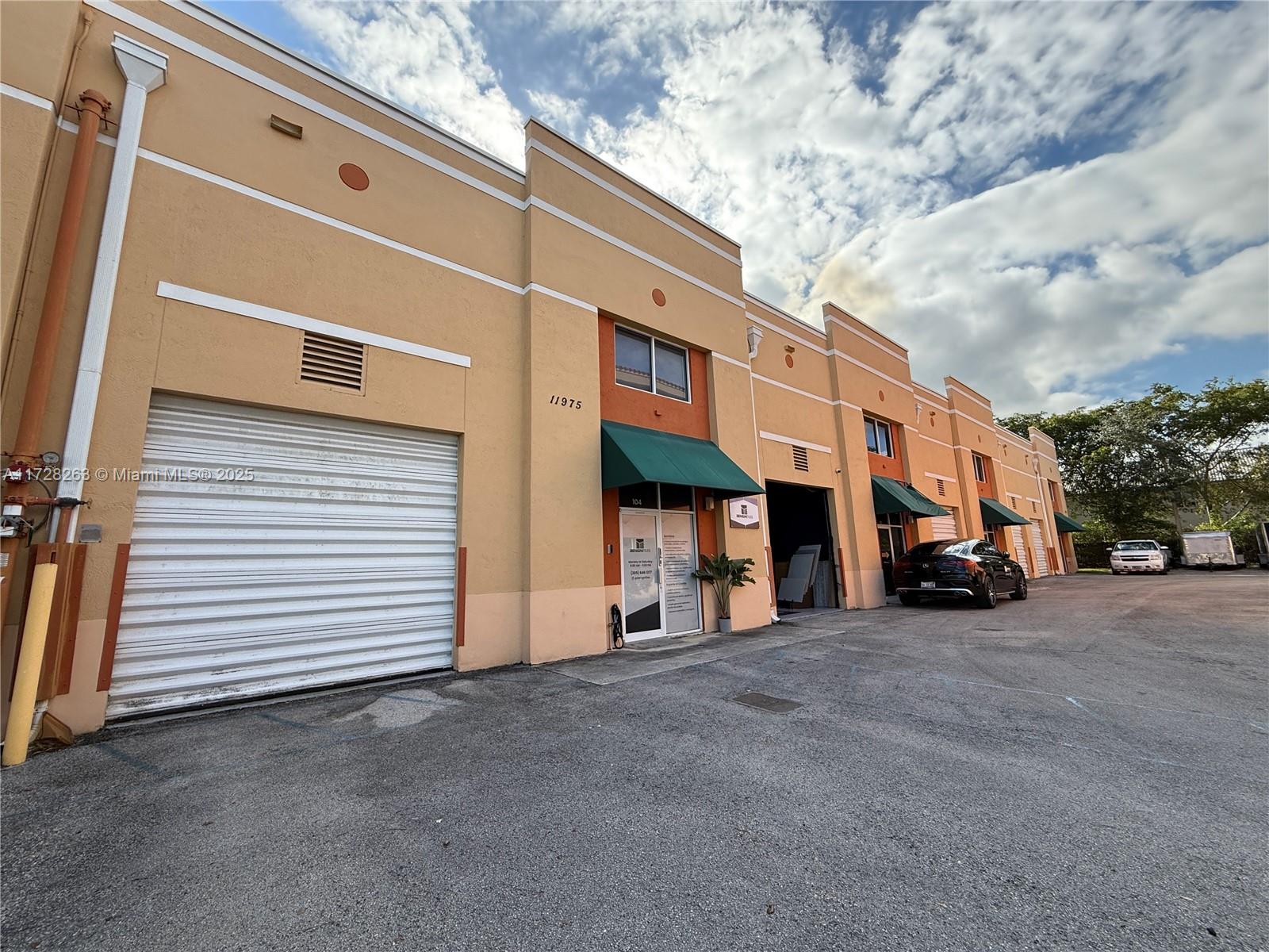 A11728263 Property Photo 1