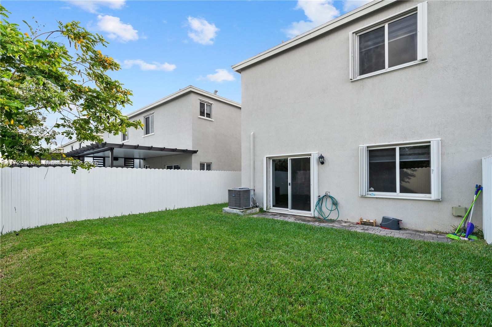 Property Photo 26