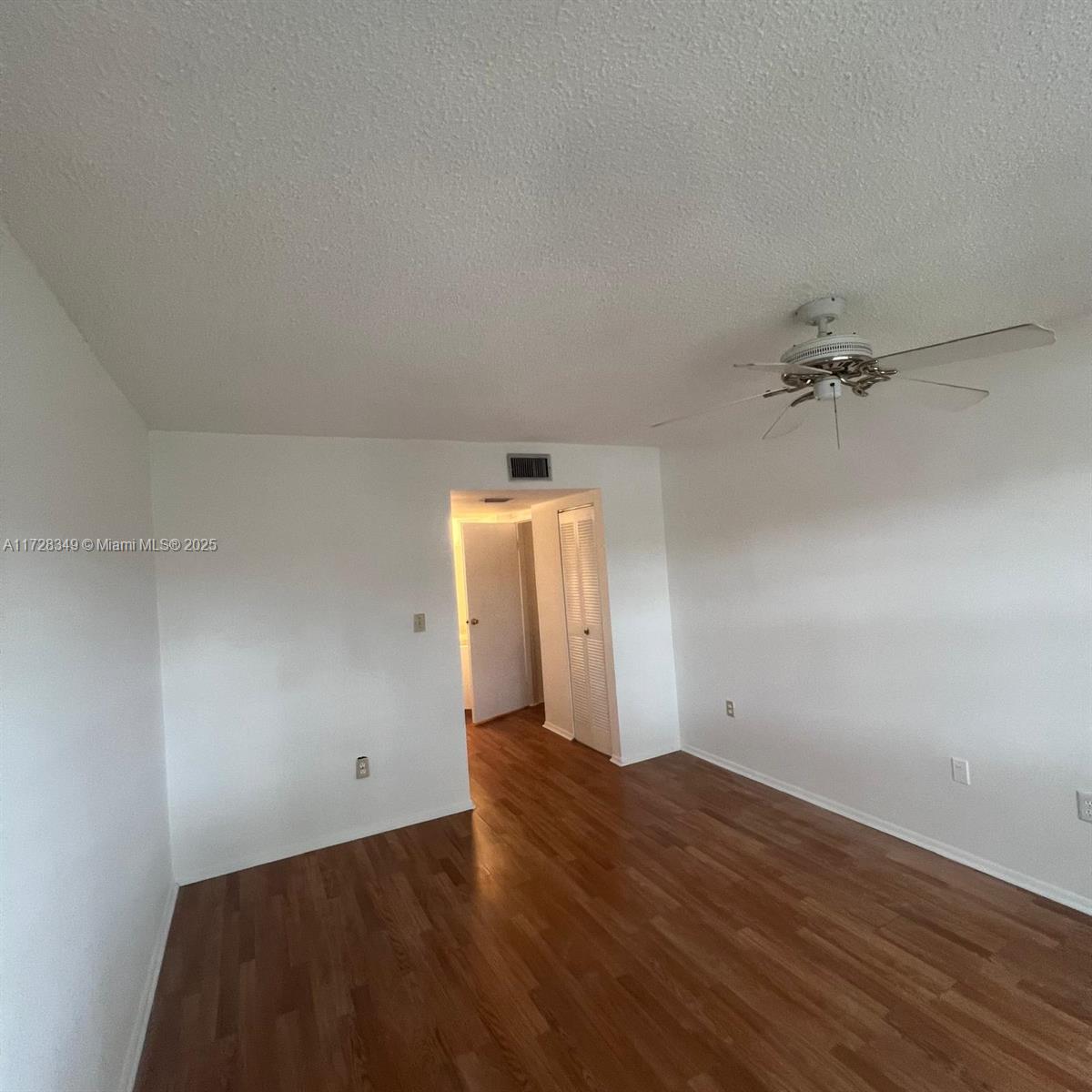 4344 Nw 9th Ave 9-2c Property Photo 5
