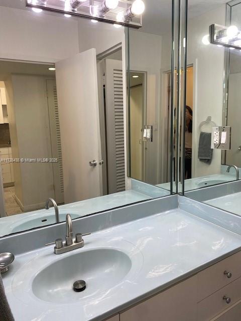 100 Lincoln Rd 616 Property Photo 17