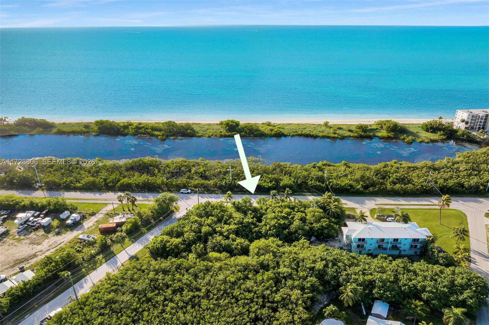300 Coco Plum Property Photo 3