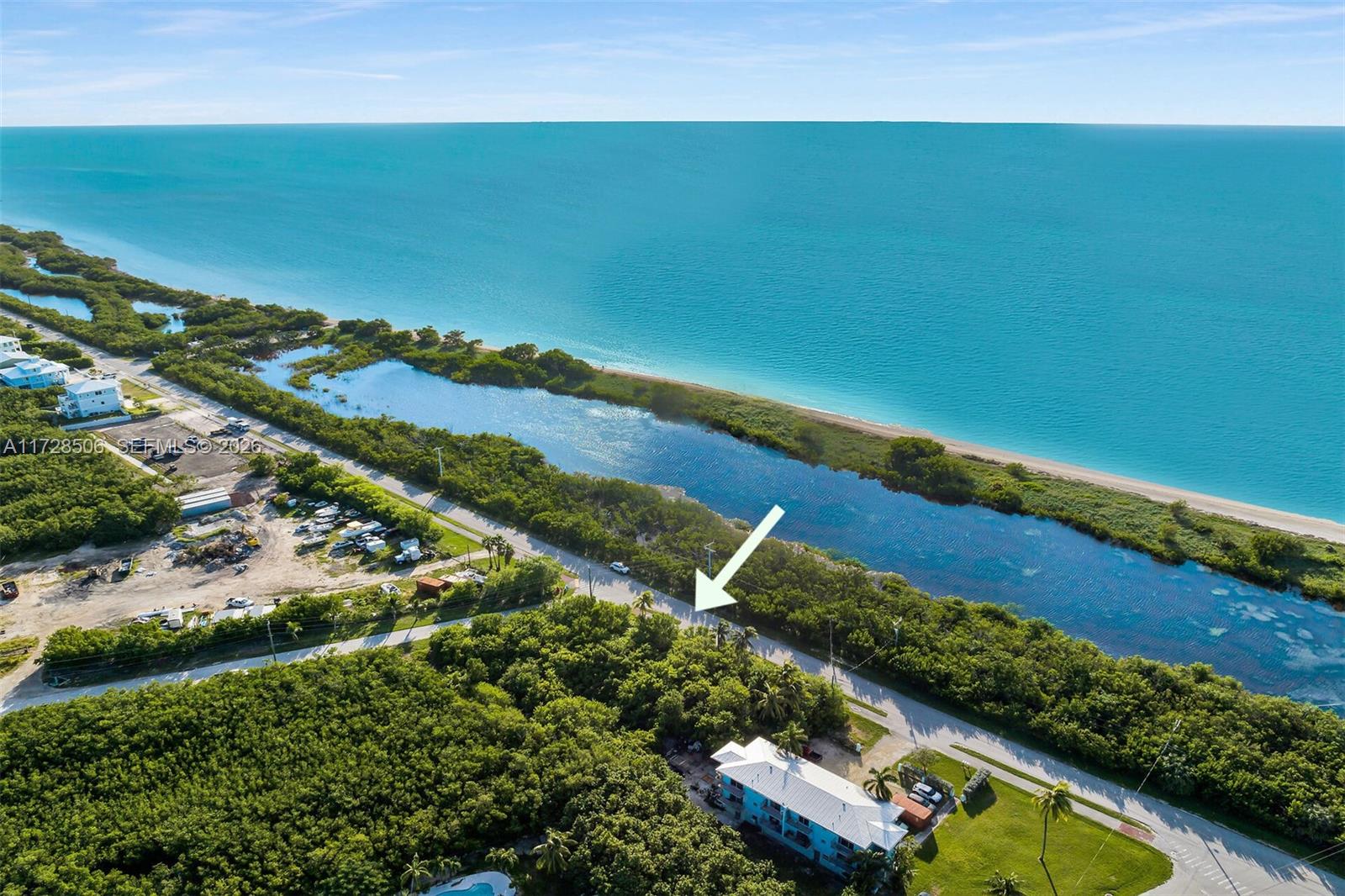 300 Coco Plum Property Photo 4