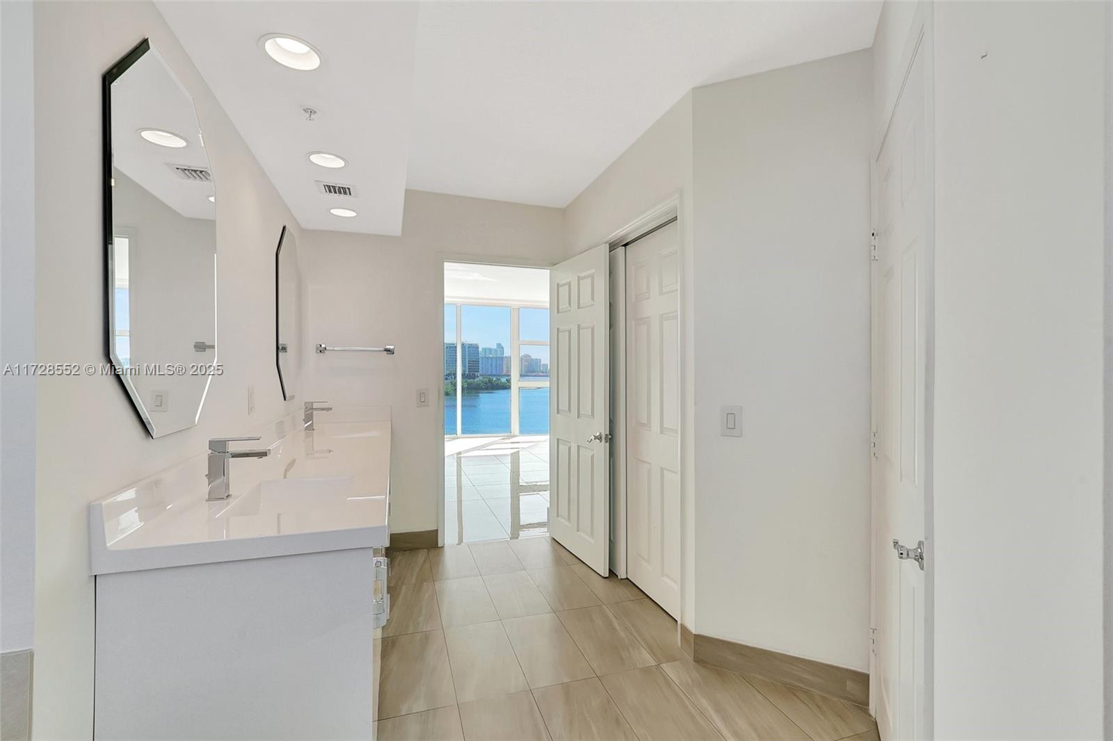 3370 Hidden Bay Dr 910 Property Photo 20