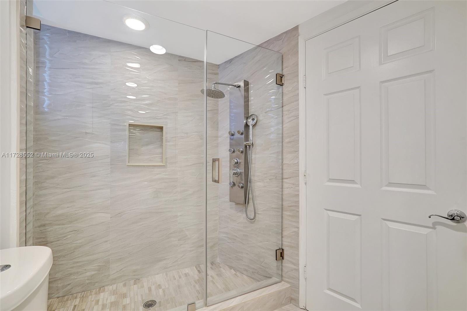 3370 Hidden Bay Dr 910 Property Photo 27