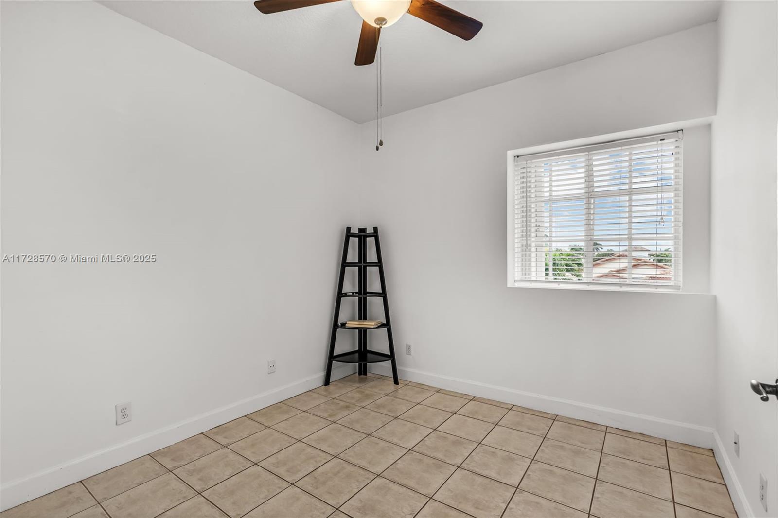 9793 Nw 29th Ter Property Photo 26