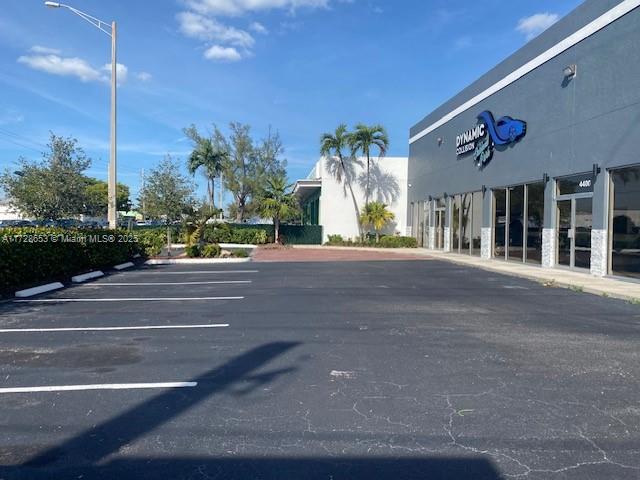 4400 N Dixie Hwy Property Photo 1