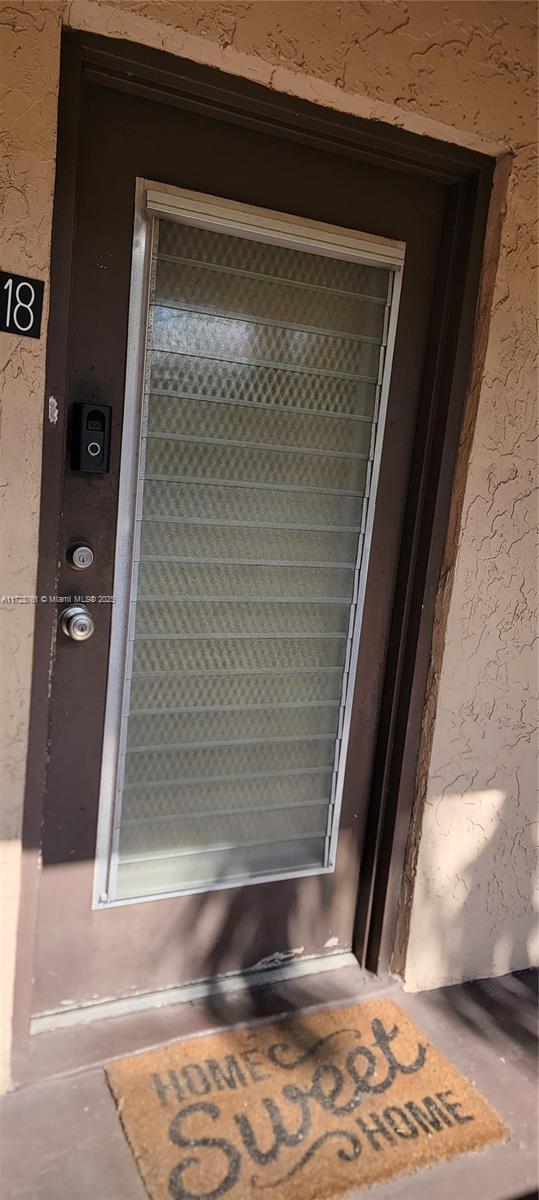 2840 Somerset Dr 318m Property Photo 2