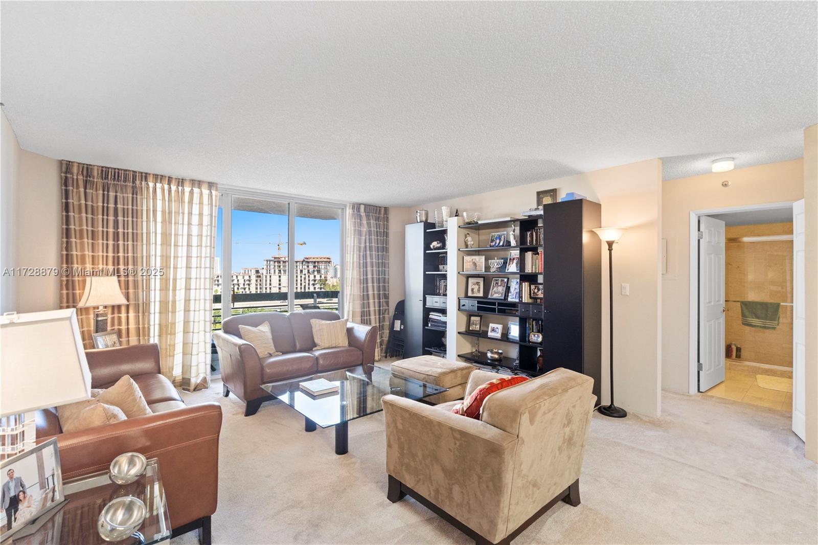 3600 Mystic Pointe Dr 1111 Property Photo 1