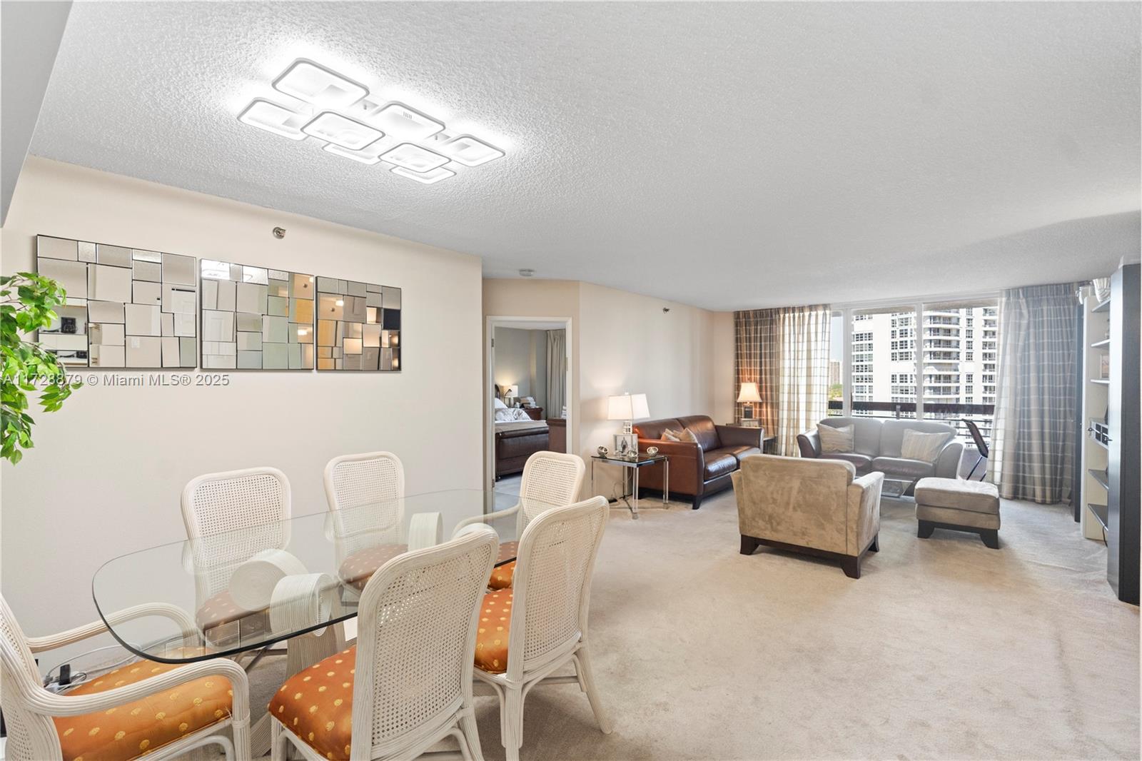 3600 Mystic Pointe Dr 1111 Property Photo 3