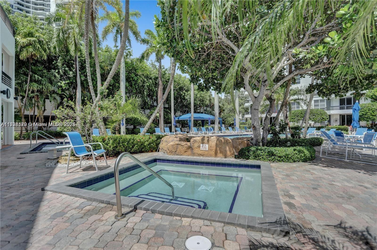 3600 Mystic Pointe Dr 1111 Property Photo 34