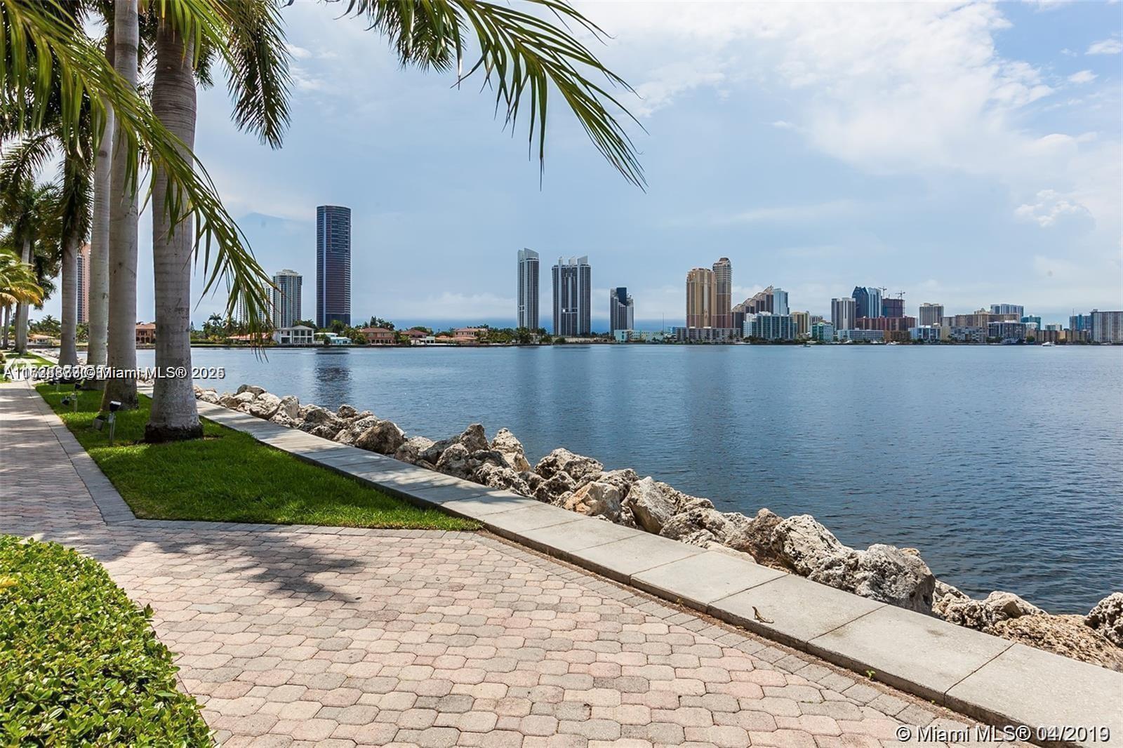 3600 Mystic Pointe Dr 1111 Property Photo 40