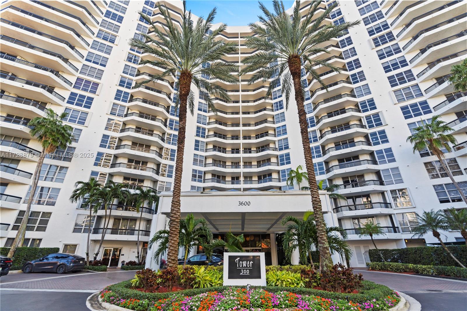 3600 Mystic Pointe Dr 1111 Property Photo 42