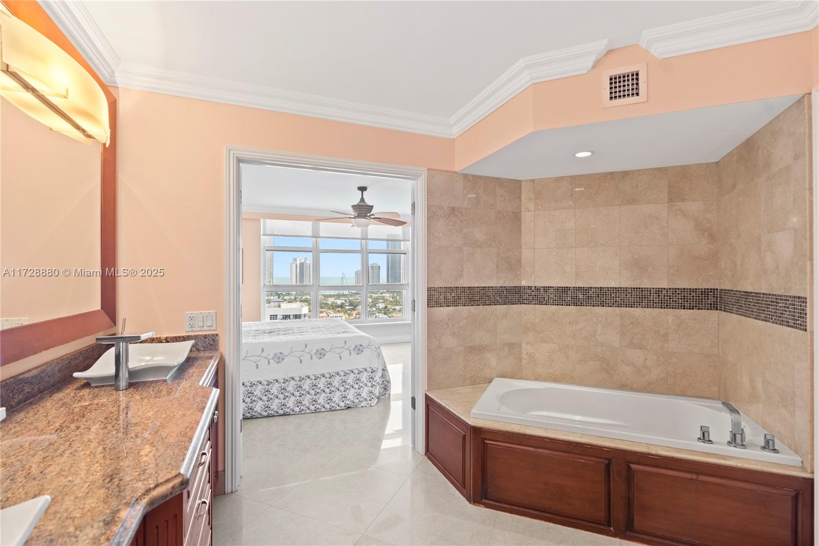 3530 Mystic Pointe Dr 2515 Property Photo 15