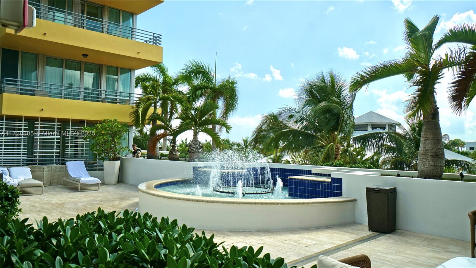 101 Ocean Dr 611 Property Photo 2