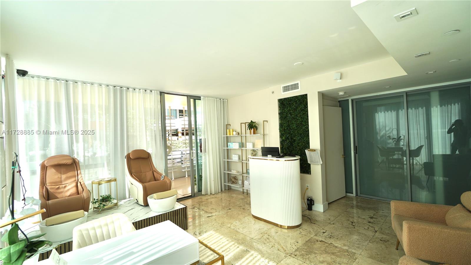 101 Ocean Dr 611 Property Photo 7