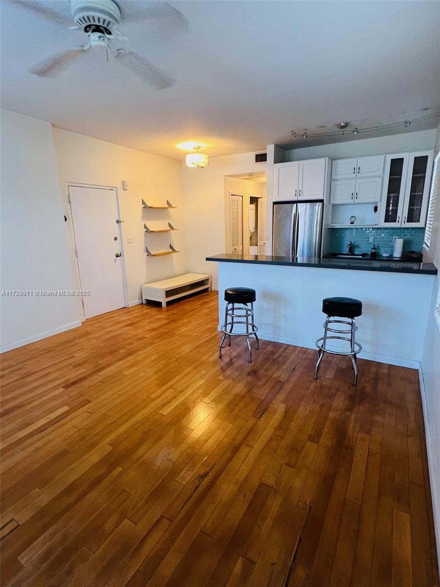1523 West Condo Real Estate Listings Main Image