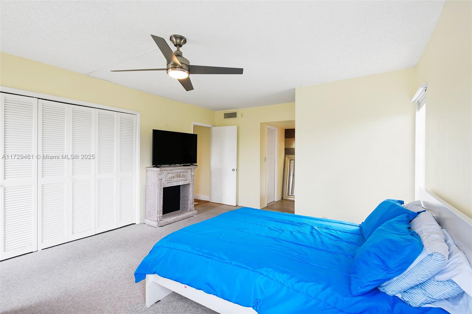 3050 N Palm Aire Dr 501 Property Photo 10