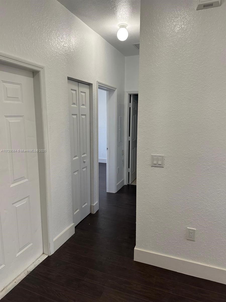 2650 Ne 3rd Dr 202 Property Photo 10