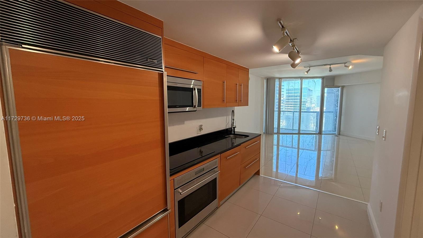 475 Brickell Ave 4408 Property Photo 1