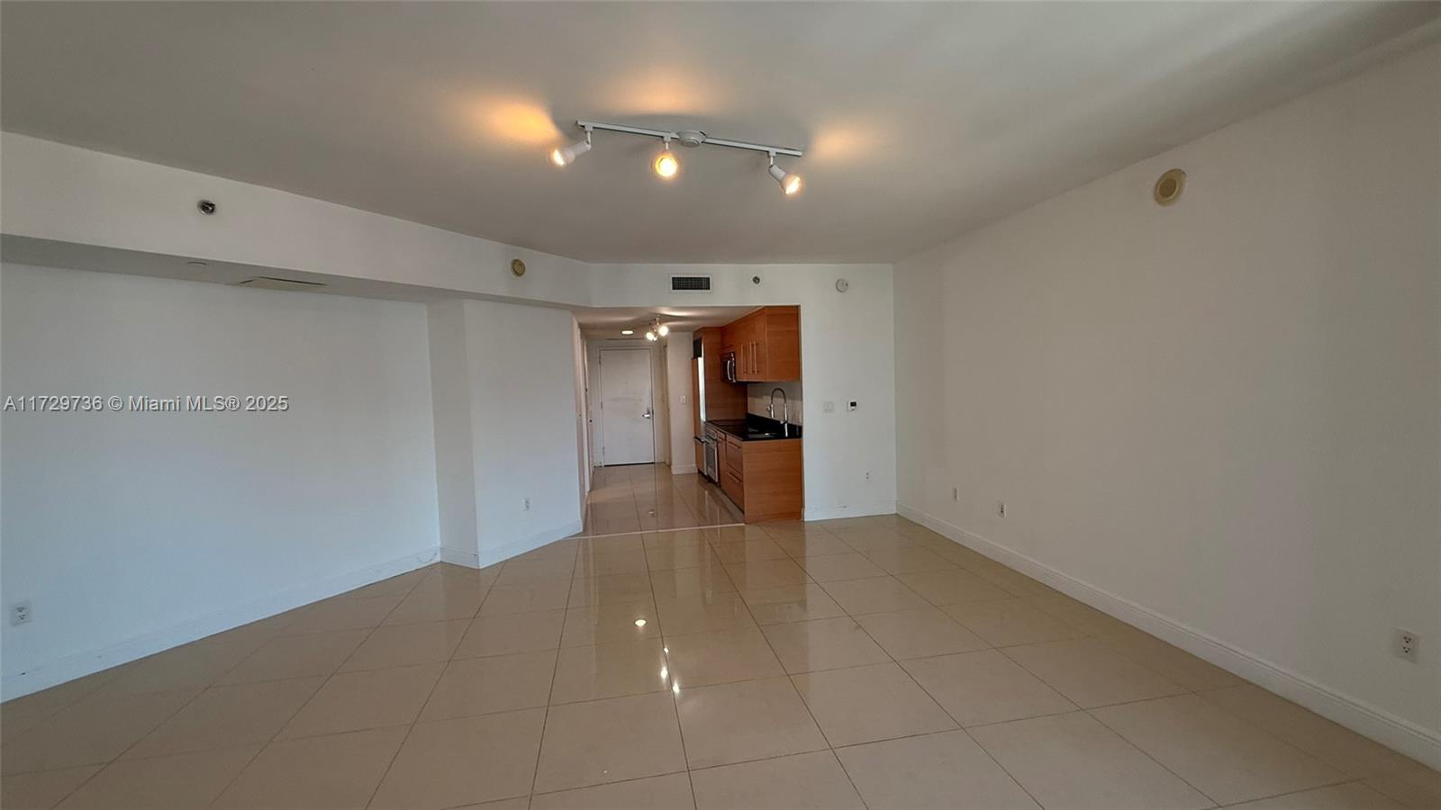 475 Brickell Ave 4408 Property Photo 6