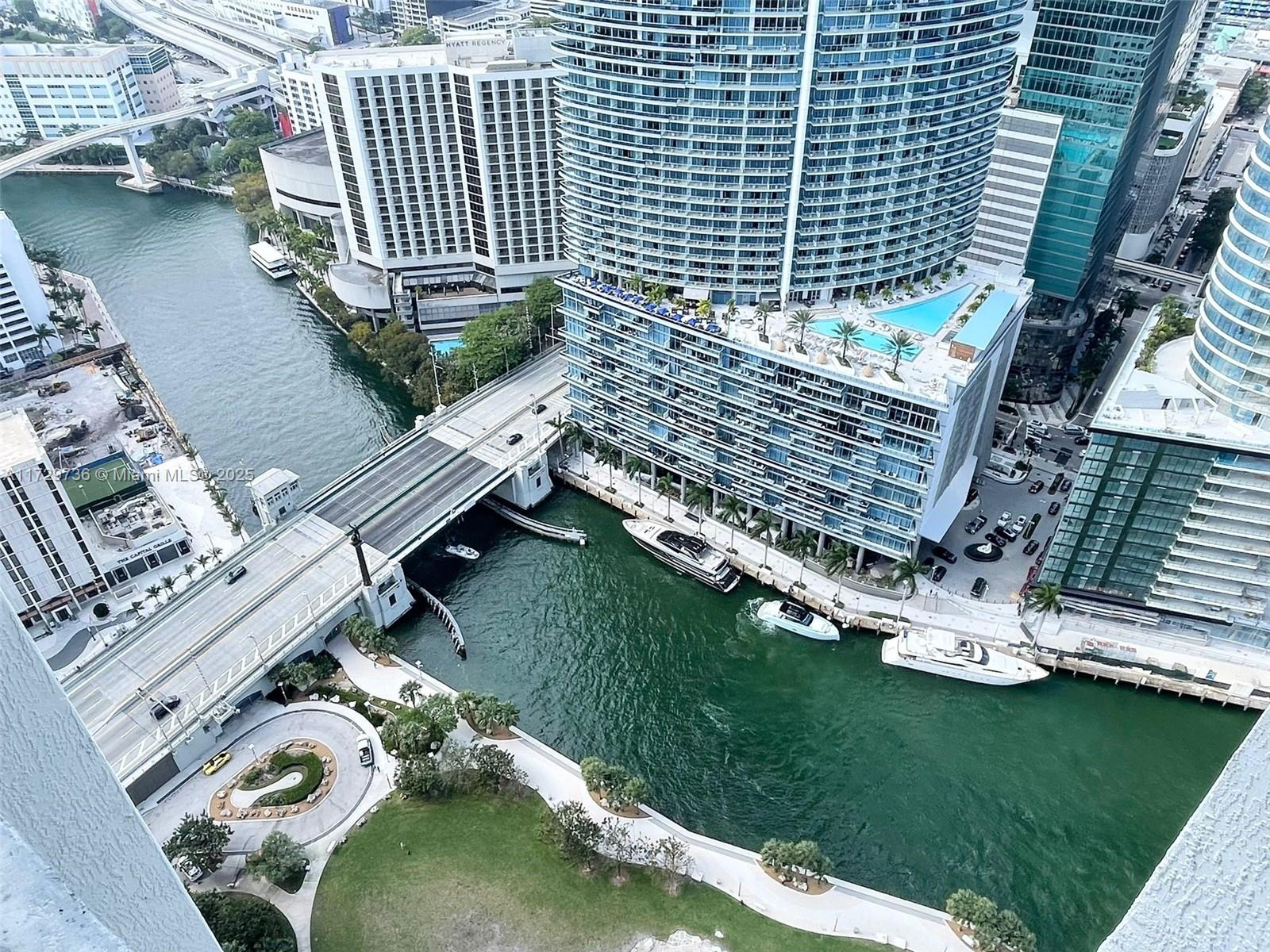 475 Brickell Ave 4408 Property Photo 19