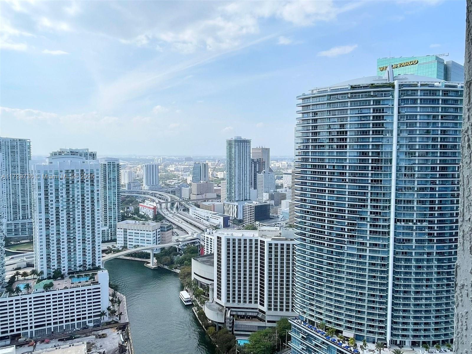 475 Brickell Ave 4408 Property Photo 20