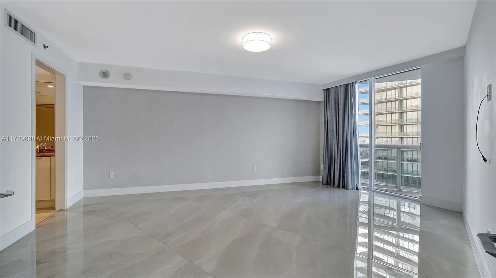 18911 Collins Ave 3102 Property Photo 14