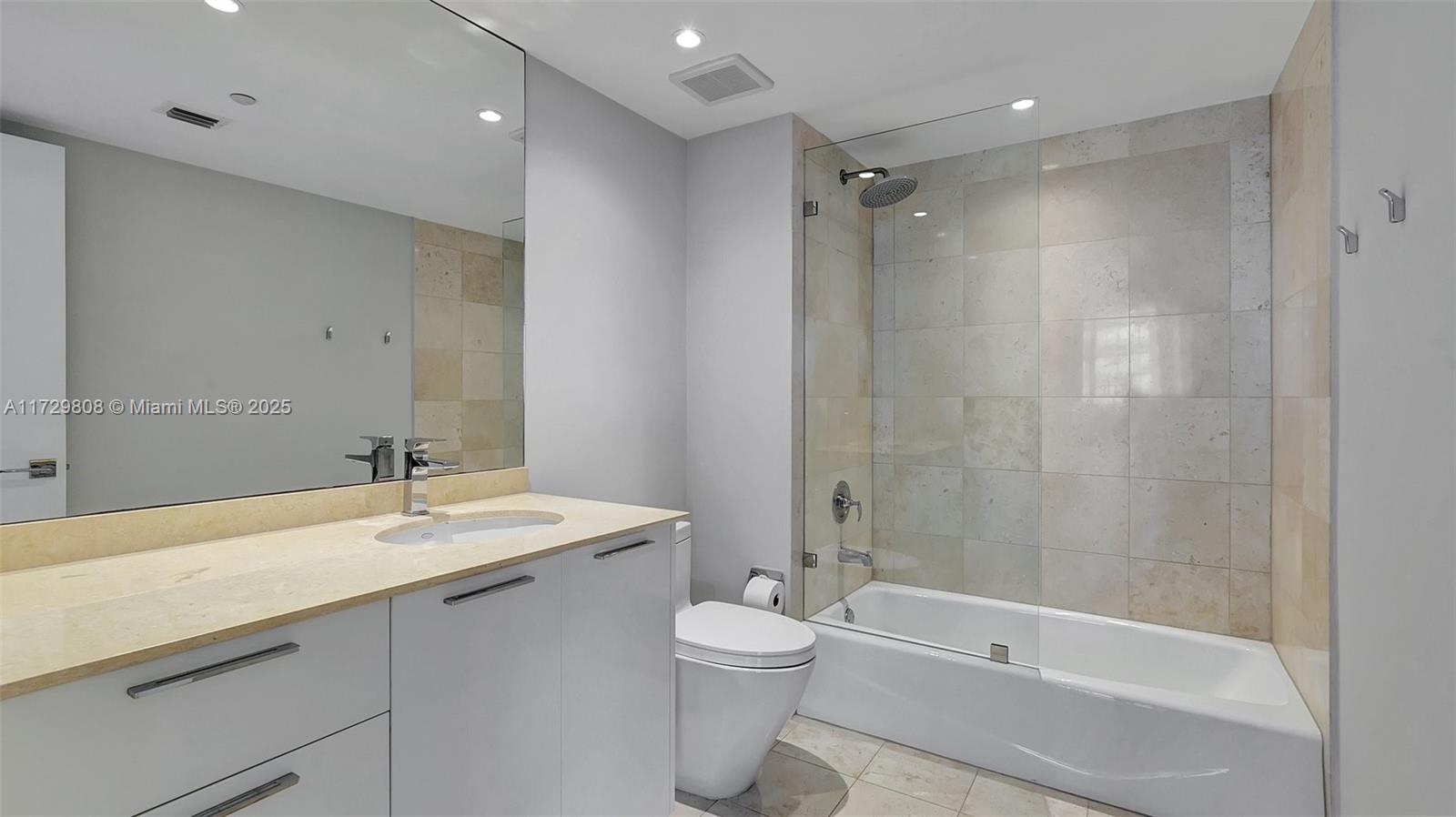 18911 Collins Ave 3102 Property Photo 21