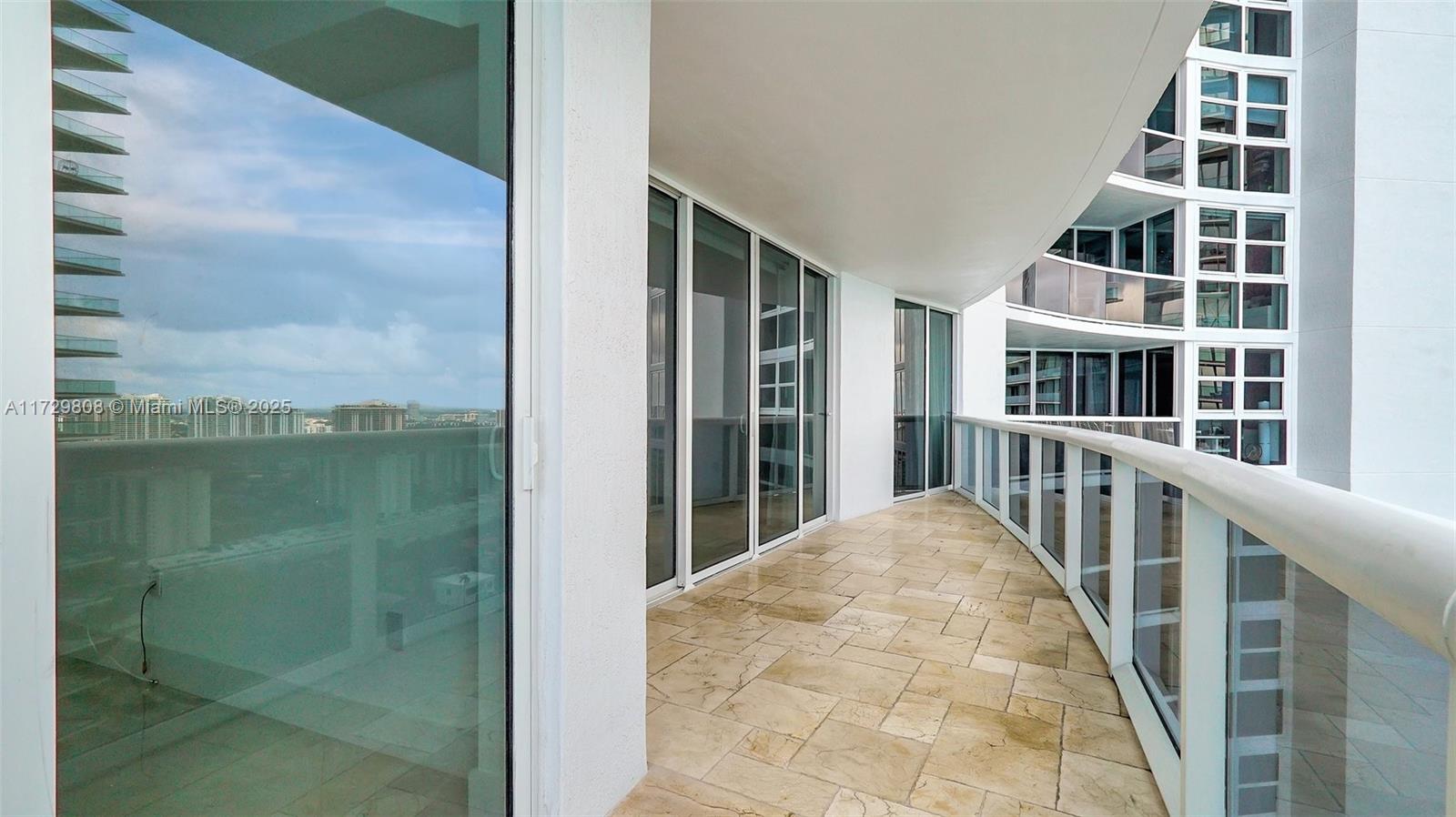 18911 Collins Ave 3102 Property Photo 43