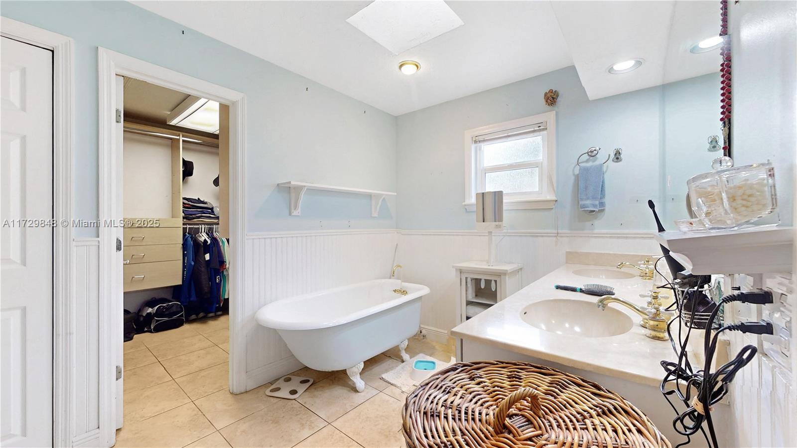 1729 N Curlew Ln Property Photo 10