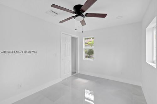 655 Sw 5th St Property Photo 9
