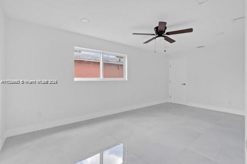 655 Sw 5th St Property Photo 13