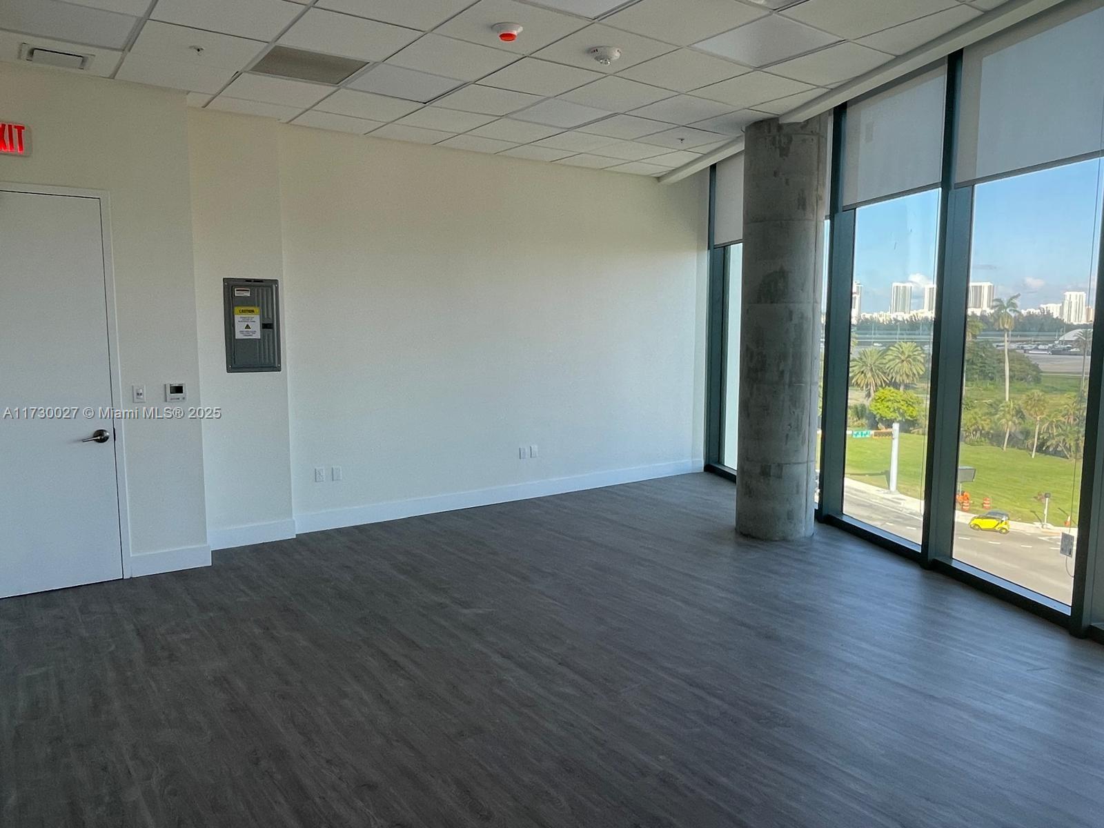 21290 Biscayne Blvd 407 Property Photo 3