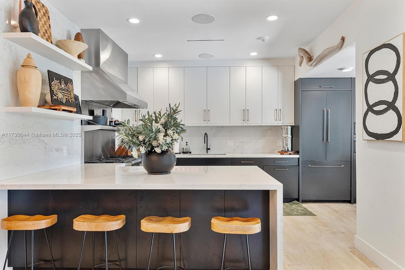 652 Ne 105th St Property Photo 14