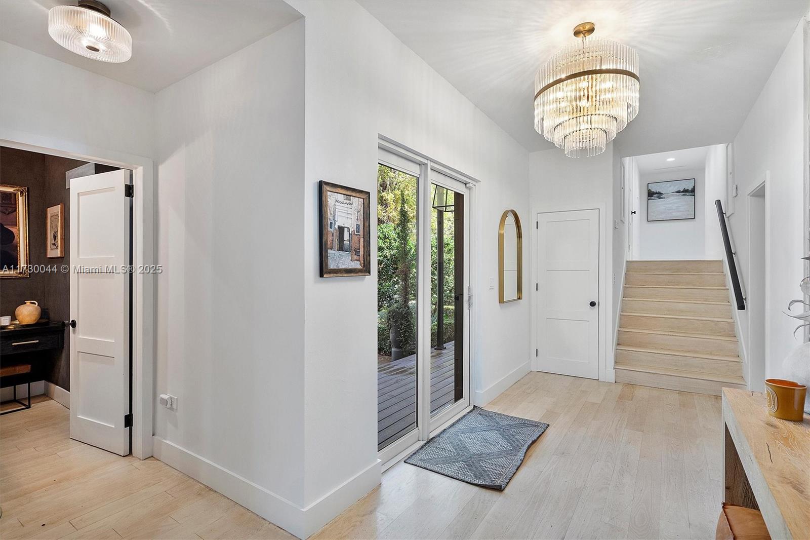 652 Ne 105th St Property Photo 22