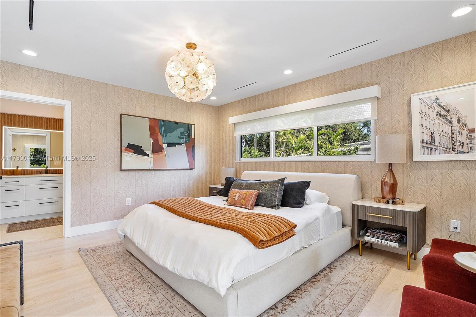 652 Ne 105th St Property Photo 24