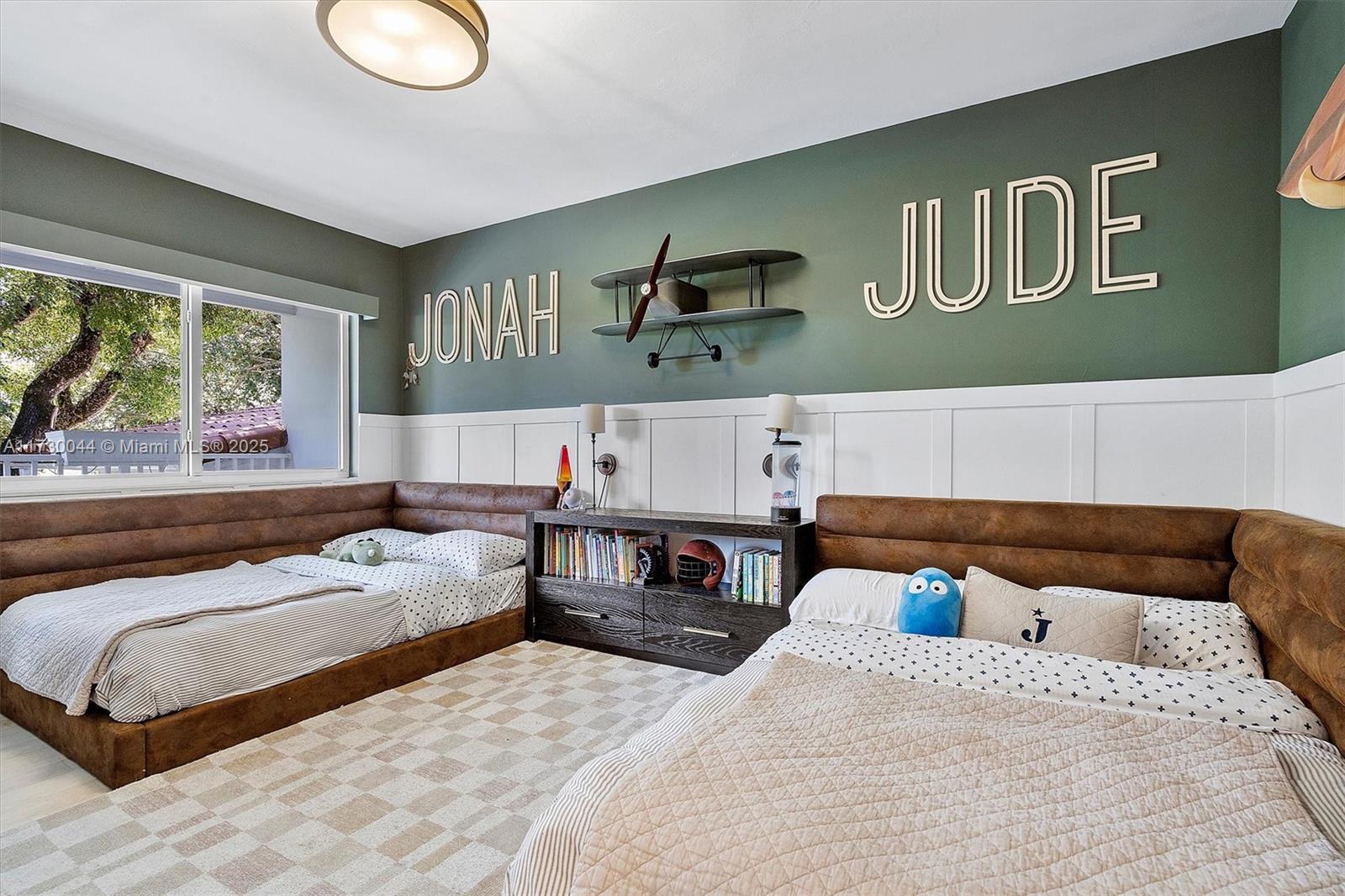 652 Ne 105th St Property Photo 30