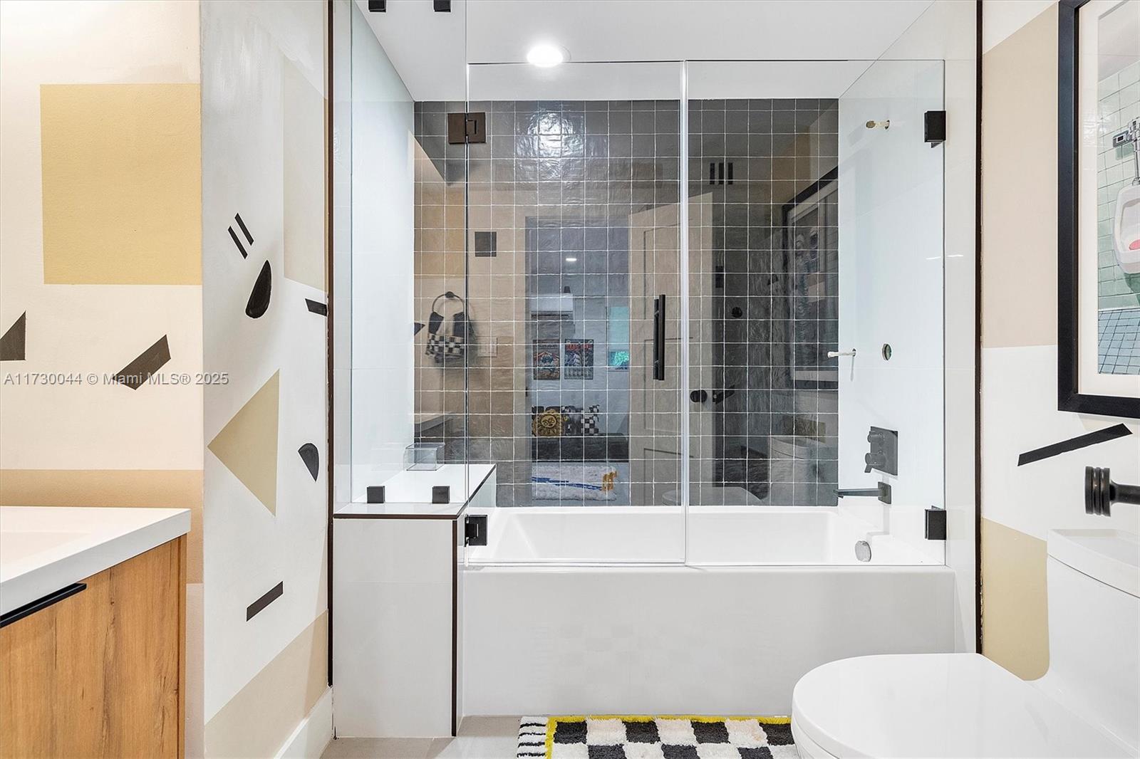 652 Ne 105th St Property Photo 33