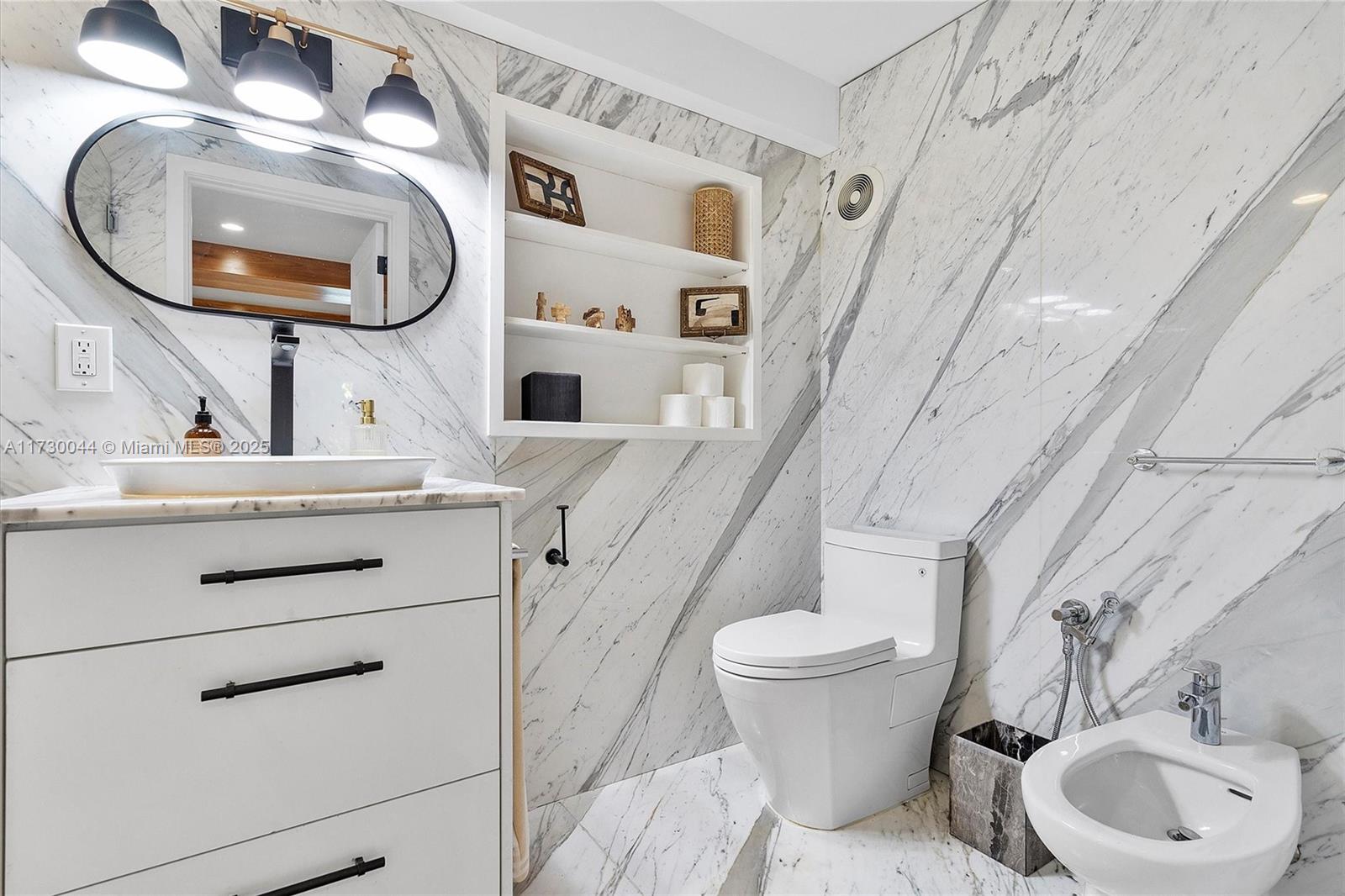 652 Ne 105th St Property Photo 37